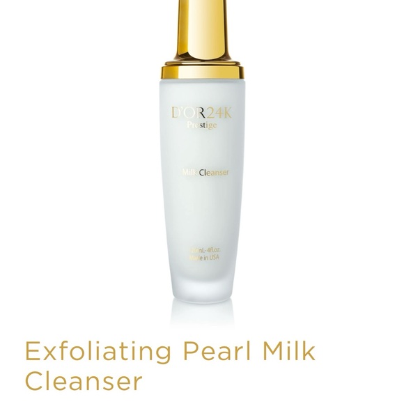 Gold and White Exfoliating Cleanser with Pearl Milk